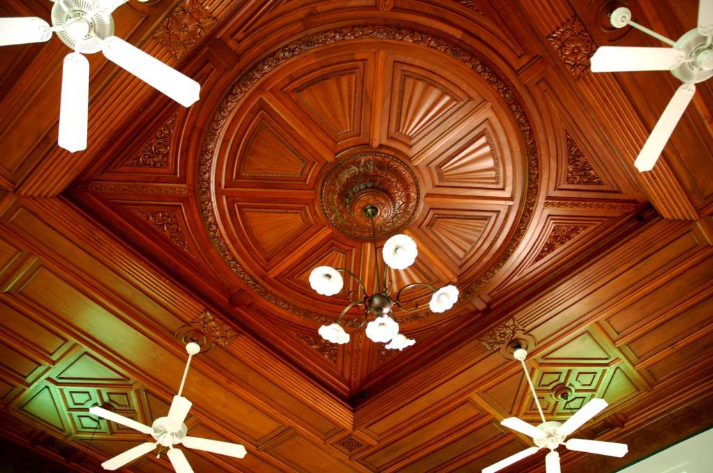 Visalam Chettinad Palace - A Cgh Earth Experience Kanadukattan Экстерьер фото