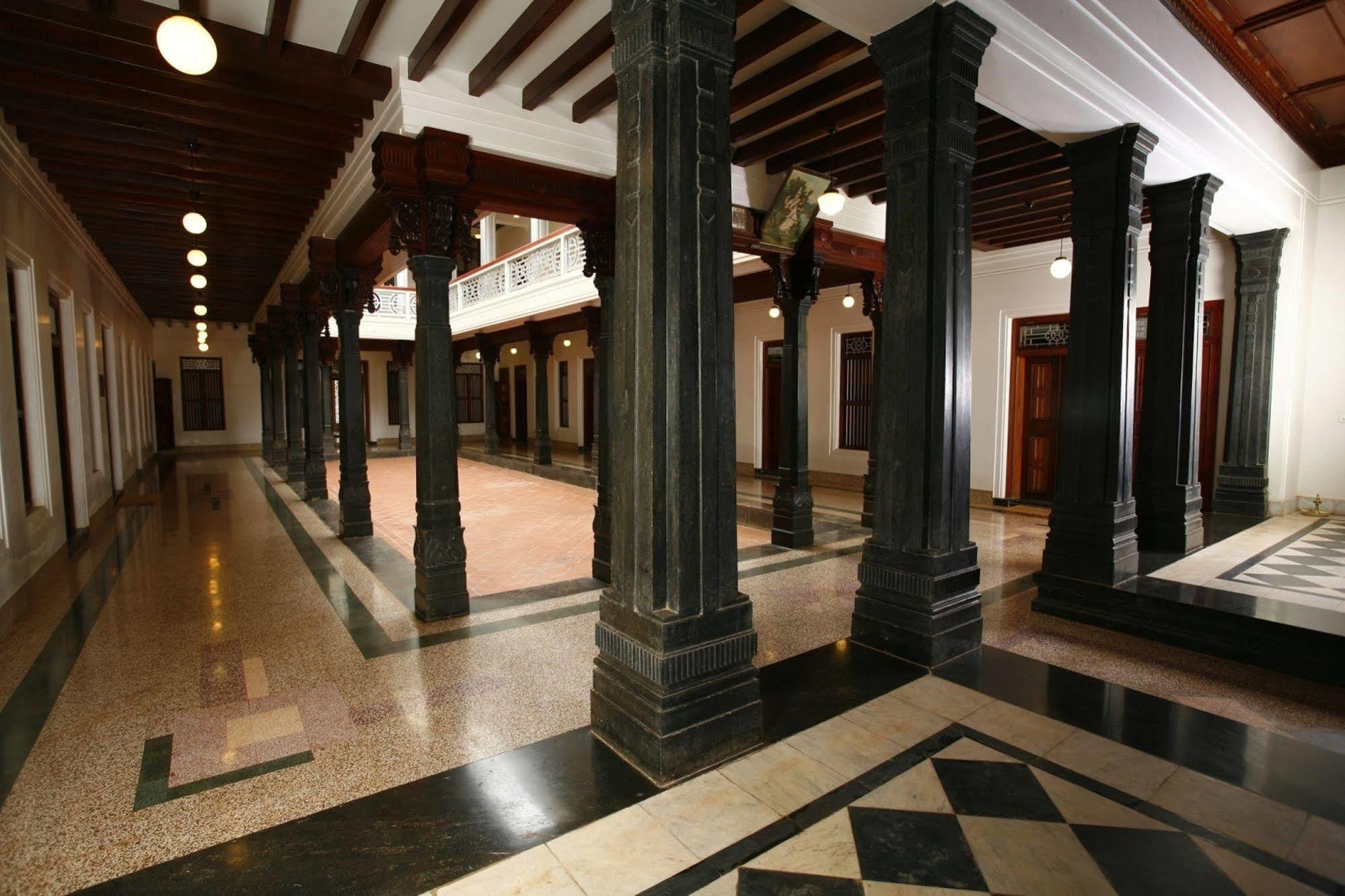 Visalam Chettinad Palace - A Cgh Earth Experience Kanadukattan Экстерьер фото